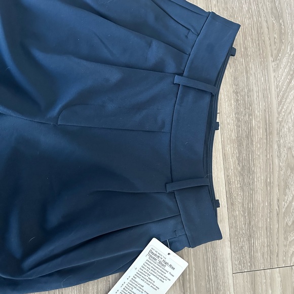 Lululemon XS Short Luxtreme Deep Blue Wide-Leg Trousers - Picture 5 of 16